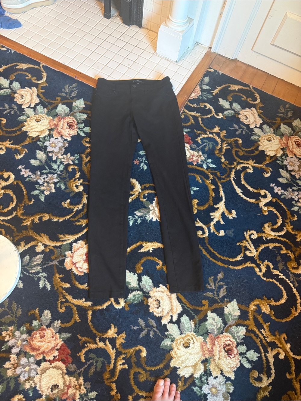 Liverpool Women's Black Skinny Jeans/jeggings- worn about 3-4x. 79 retail